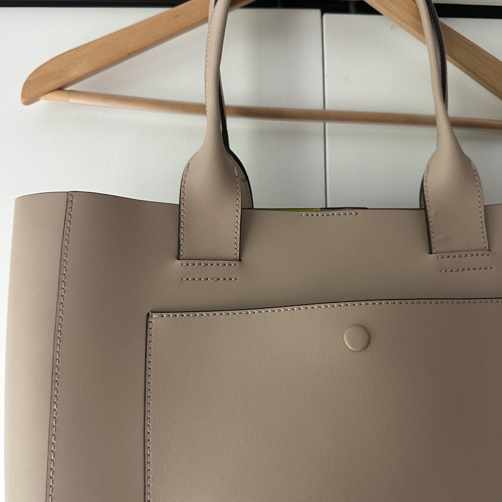 Banana Republic Light Pink Tote Bag - Picture 2 of 11